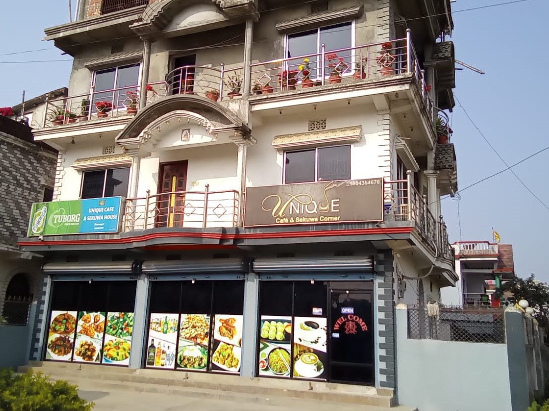 Unique Cafe and Guest House