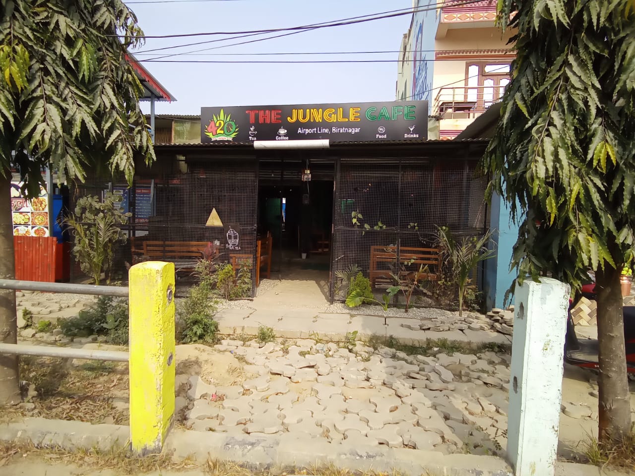 420 The Jungle Cafe